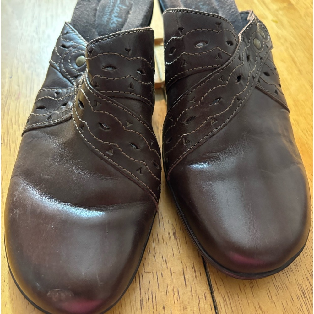 CLARK’S WOMEN’S BENDABLES SIZE 8 BROWN LEATHER